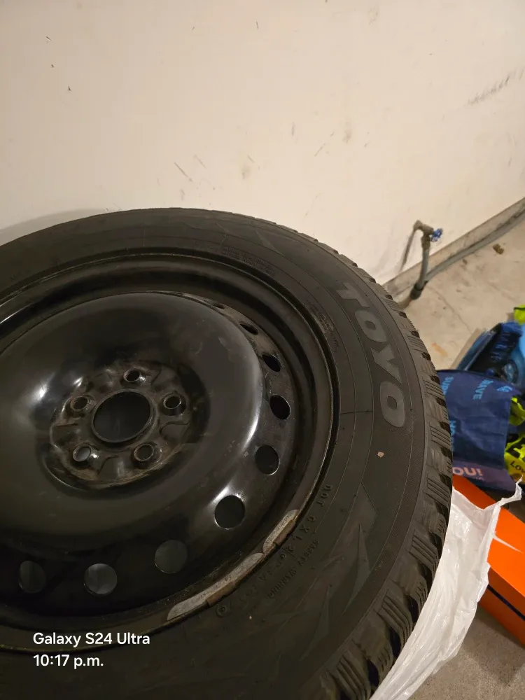 Toyo Observe G3-Ice 245/60R18 Tire image indicator(2)