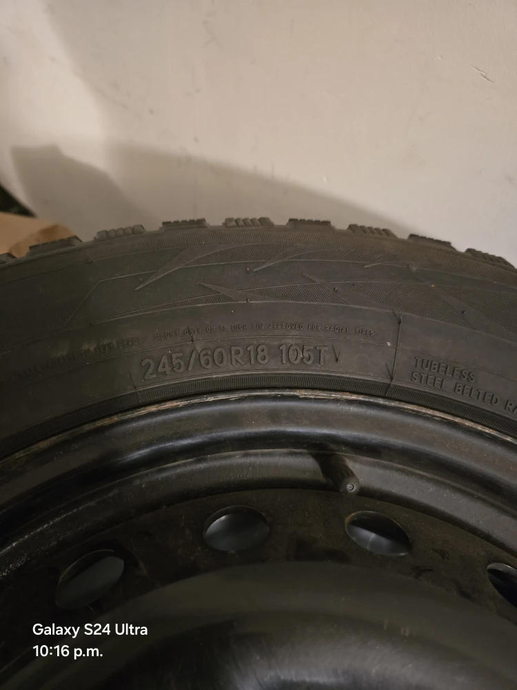 Toyo Observe G3-Ice 245/60R18 Tire - photo 3