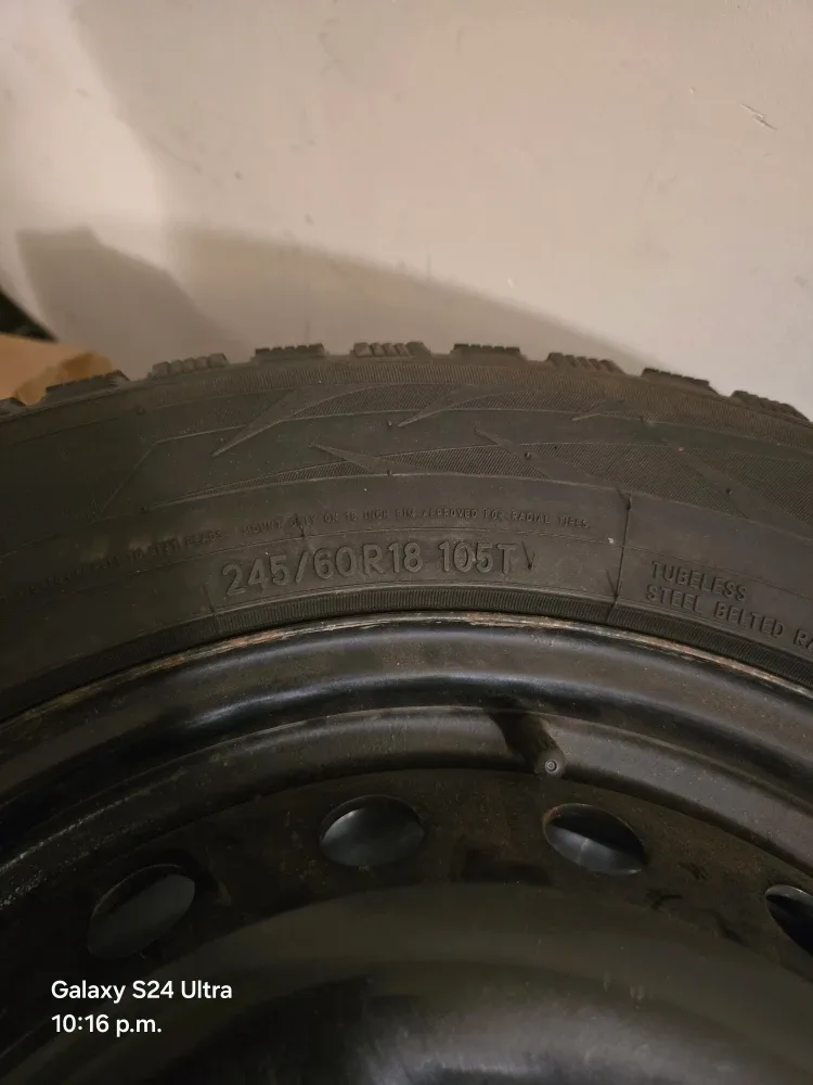 Toyo Observe G3-Ice 245/60R18 Tire image indicator(3)