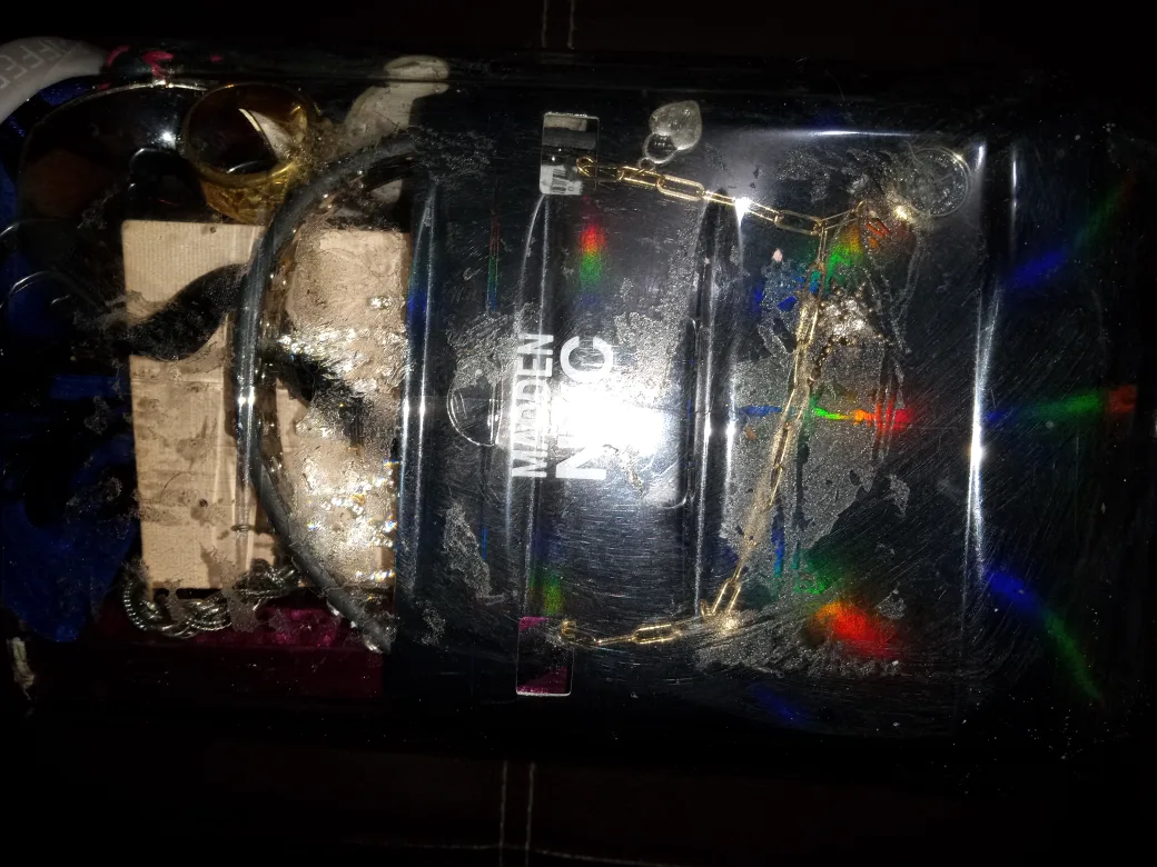 Jar of Hair Accessories and Jewelry image indicator(4)