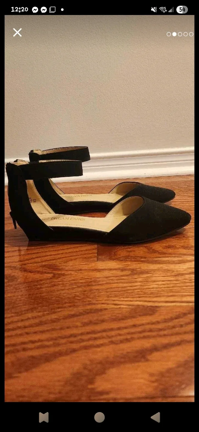 Dream Pairs Black Ankle Strap Flats - Size 5-5.5 image indicator(2)