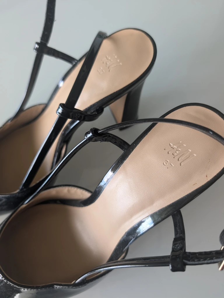 H&M Black Heels - Size 7 - photo 2