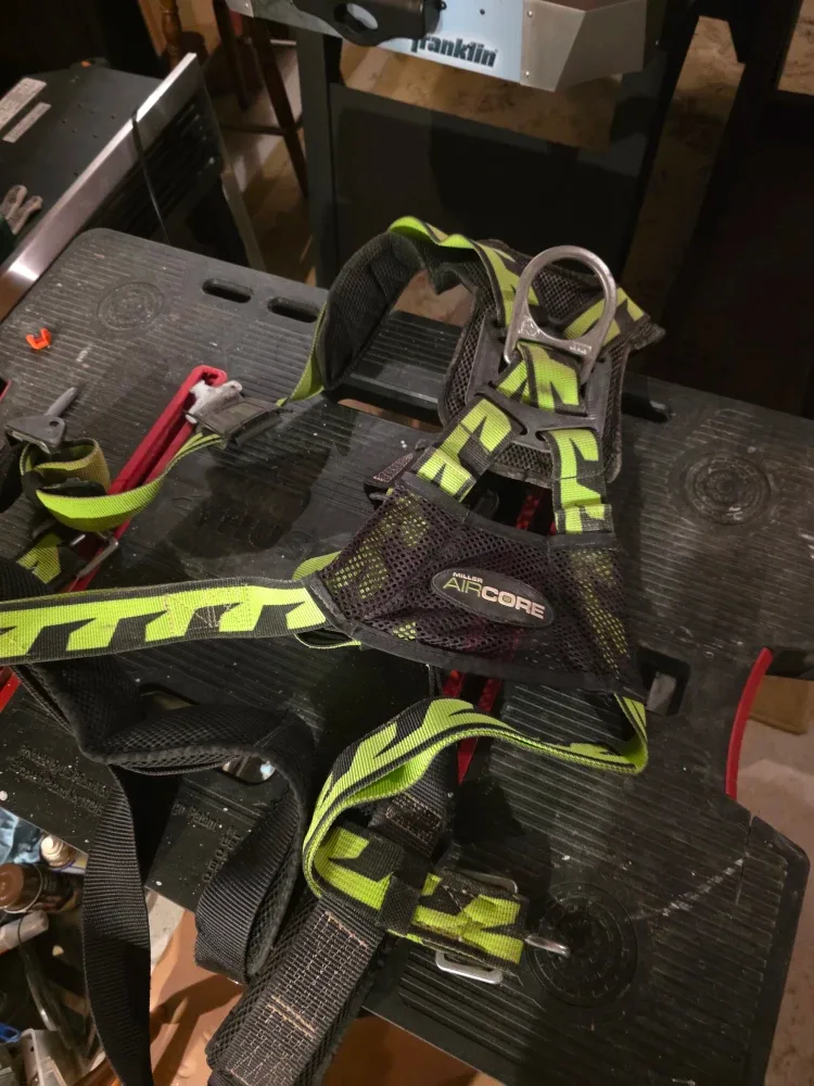 Miller AirCore Safety Harness