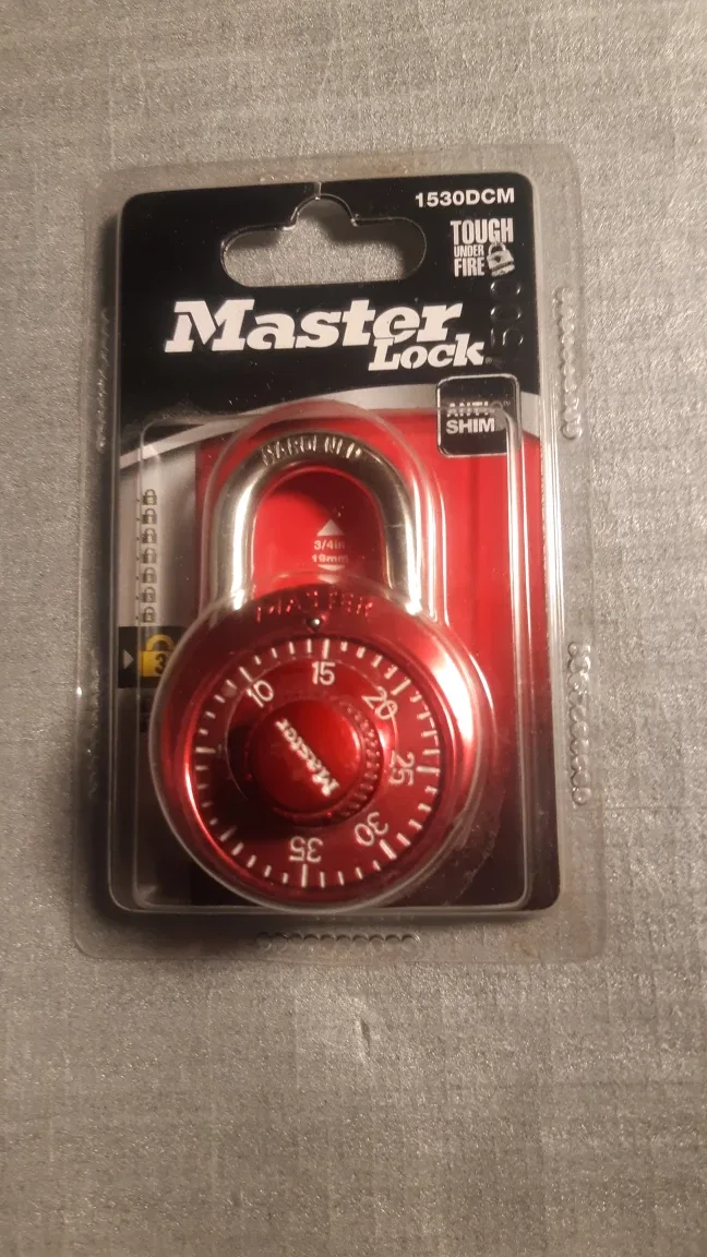 New Master Lock 1530DCM Combination Padlock