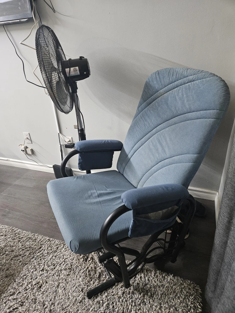Blue Rocking Chair - photo 2