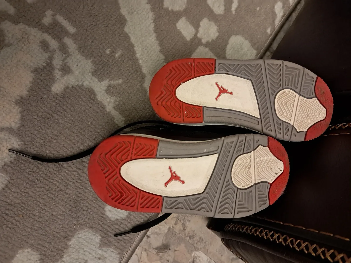 Nike Air Jordan 4 Retro Toddler Size 9C Black/Redkids image indicator(3)