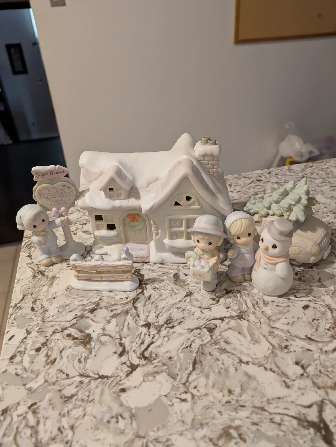 Precious Moments Sugar Town Sam's House Collector's Set thumbnail