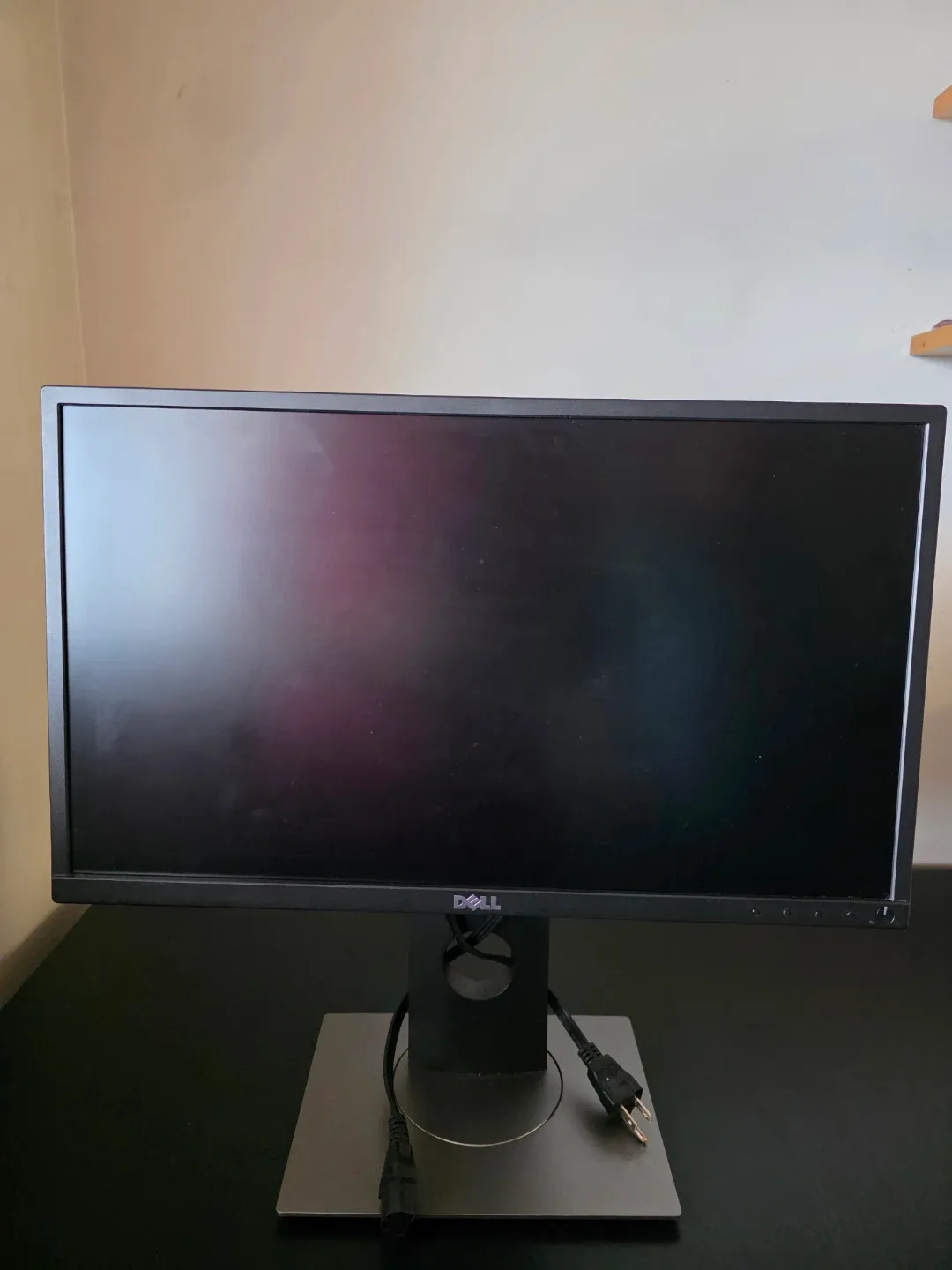 Dell Monitor - Great Condition image indicator(2)