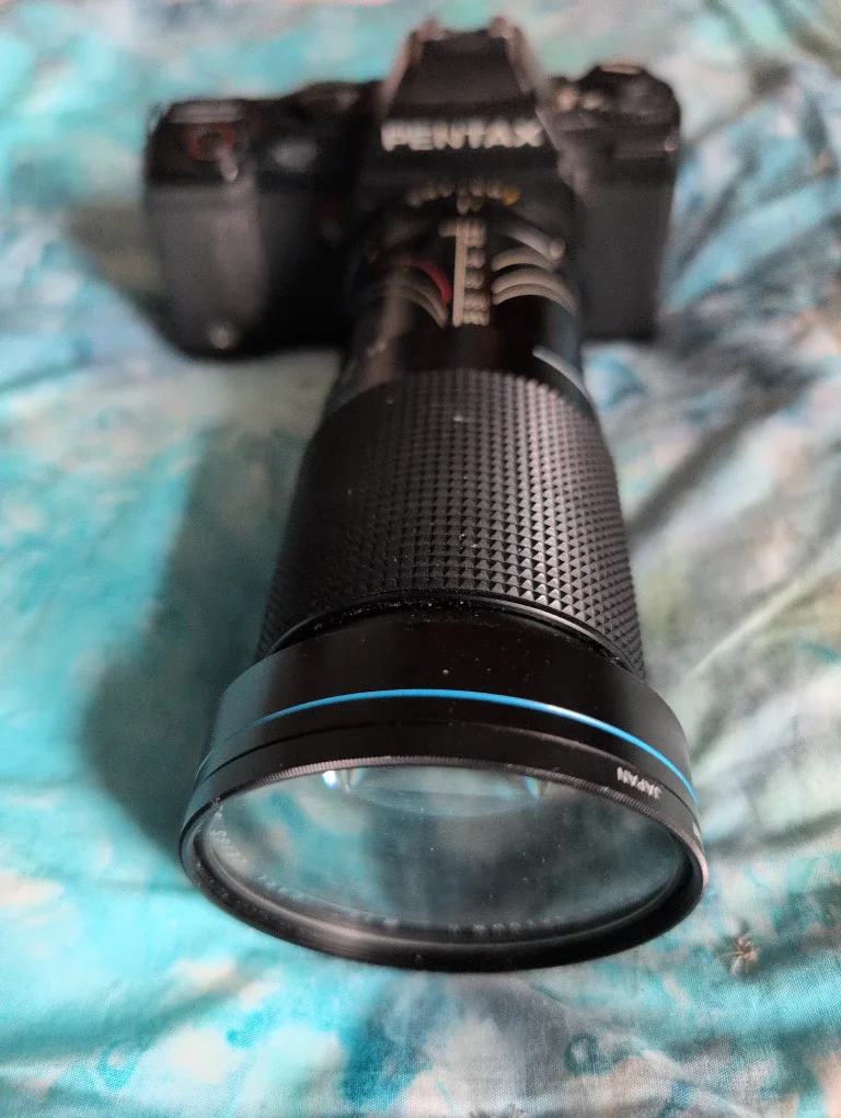 1970's Pentax A3000 Date Camera with Zoom Lens image indicator(2)