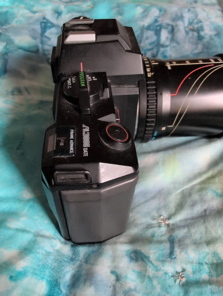1970's Pentax A3000 Date Camera with Zoom Lens - photo 5