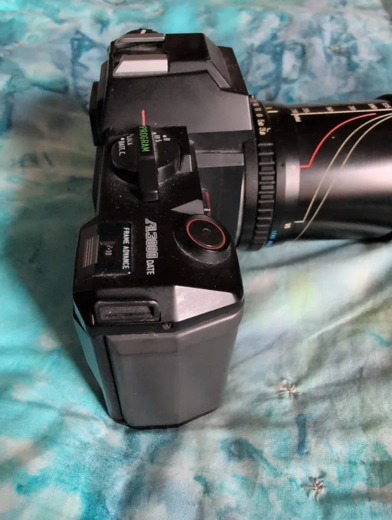 1970's Pentax A3000 Date Camera with Zoom Lens image indicator(5)