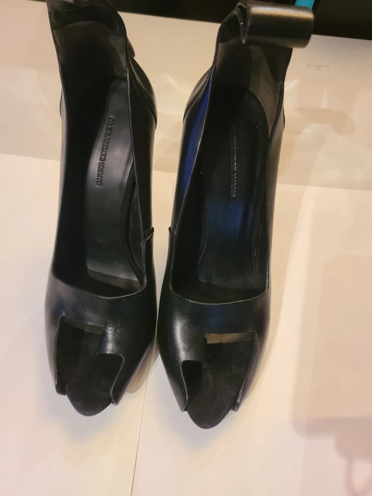 Alexander Wang Black Leather Heels - photo 2