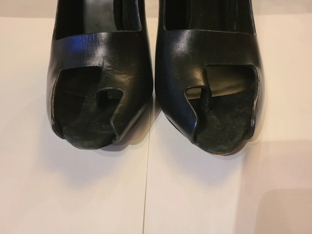 Alexander Wang Black Leather Heels - photo 3