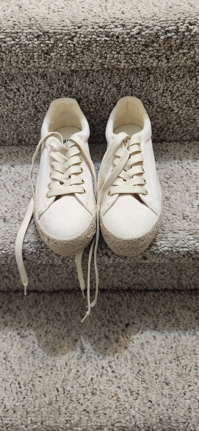 H&M Espadrille Sneakers - Women's US 7 image indicator(6)