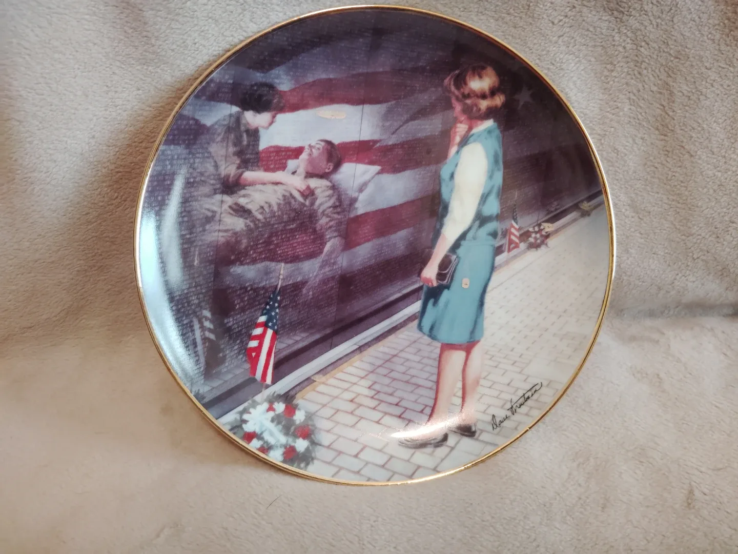 Reflections of Love Plate - Franklin Mint image indicator(2)