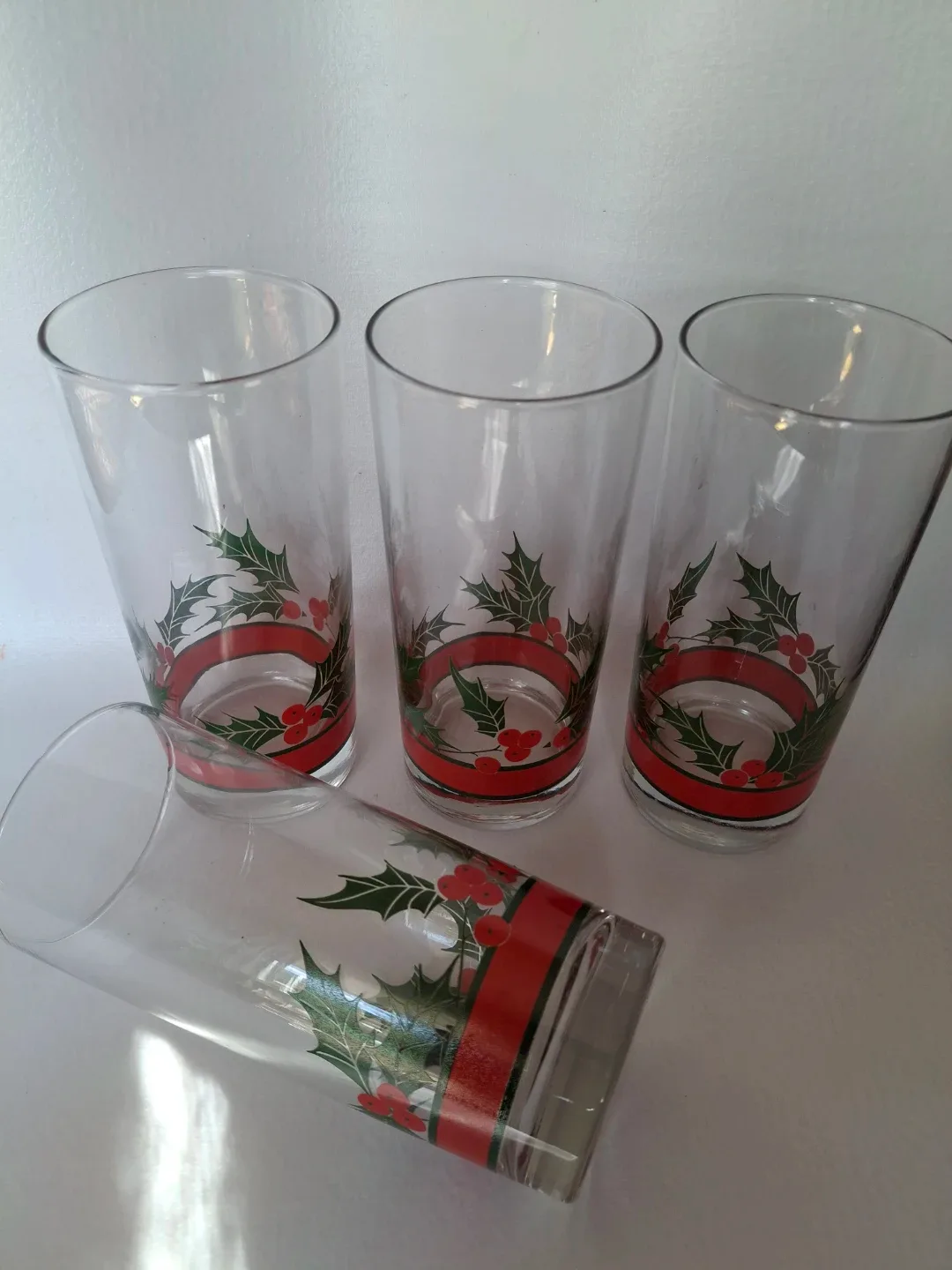 Set of 4 Holiday Holly Glasses image indicator(4)