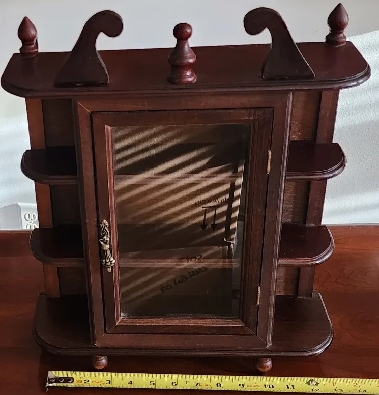 Wooden Display Cabinet image indicator(2)