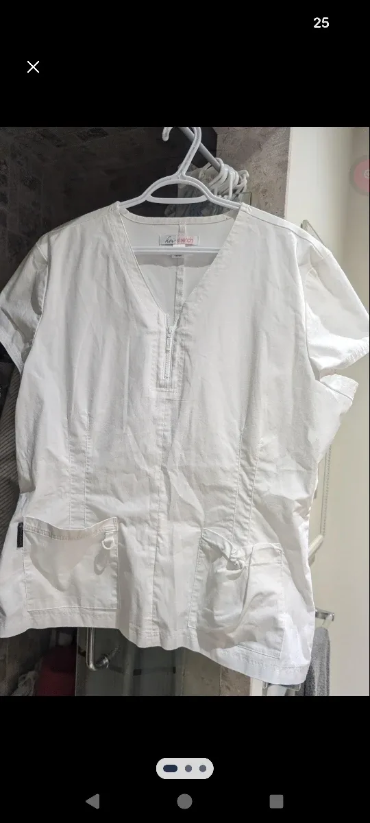 Koi Stretch Scrubs Shirt Size XL & White Pants Size XLP