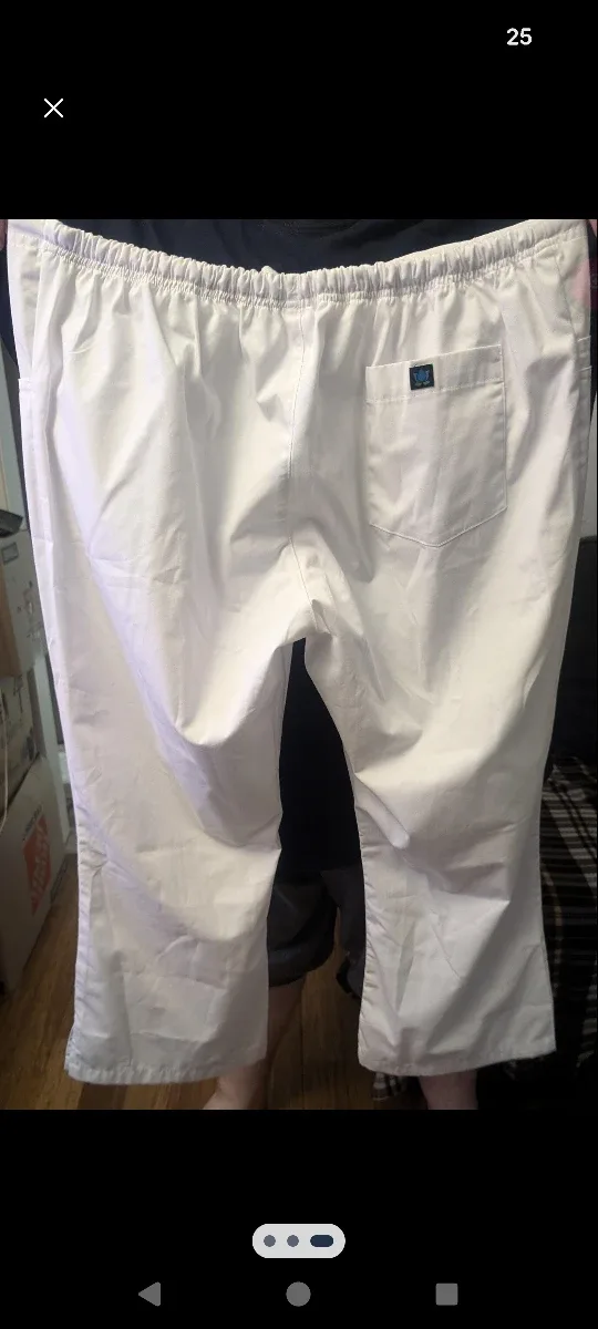 Koi Stretch Scrubs Shirt Size XL & White Pants Size XLP image indicator(3)