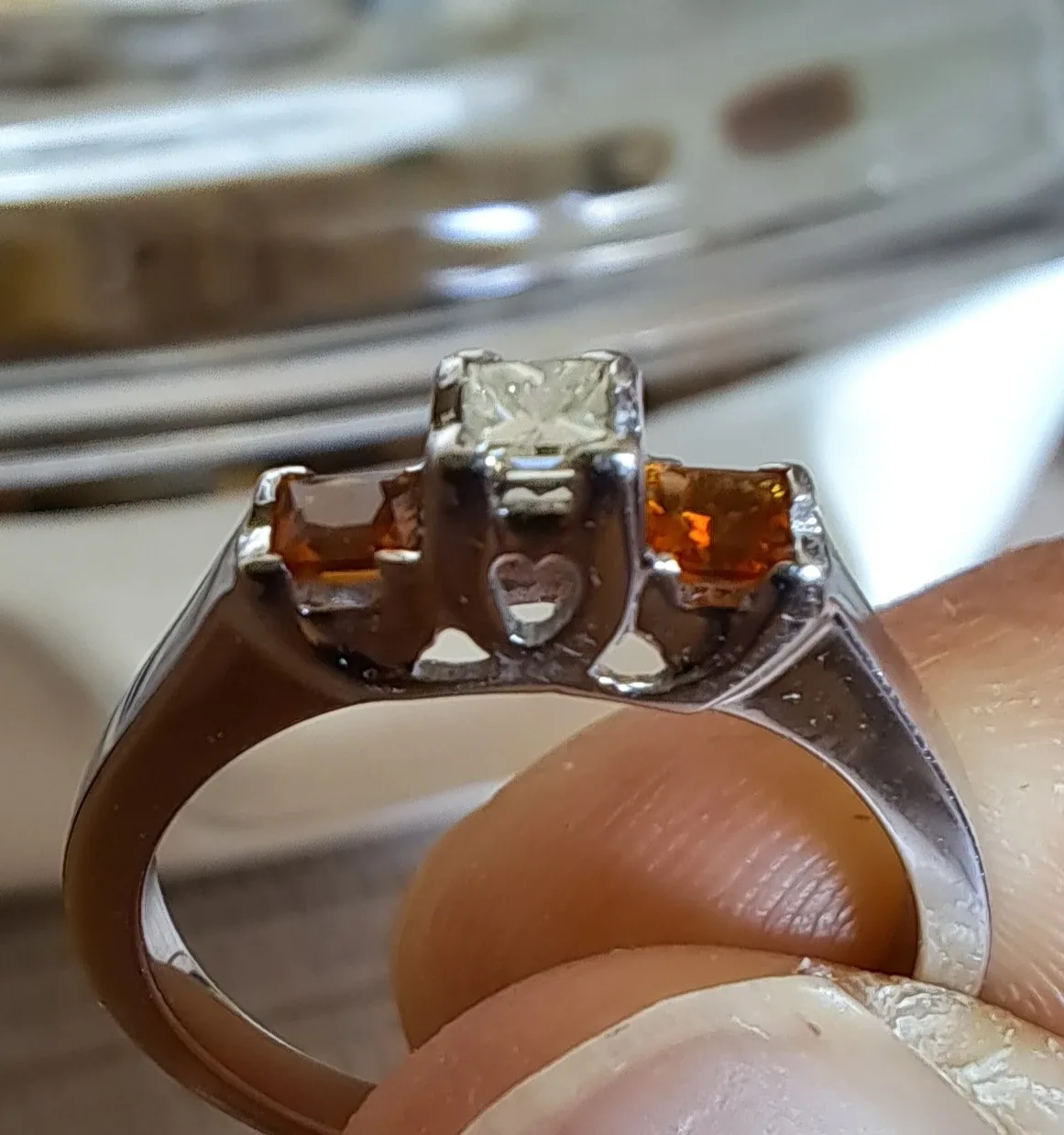 14k Gold Ring with Gemstones - 2.76g image indicator(7)