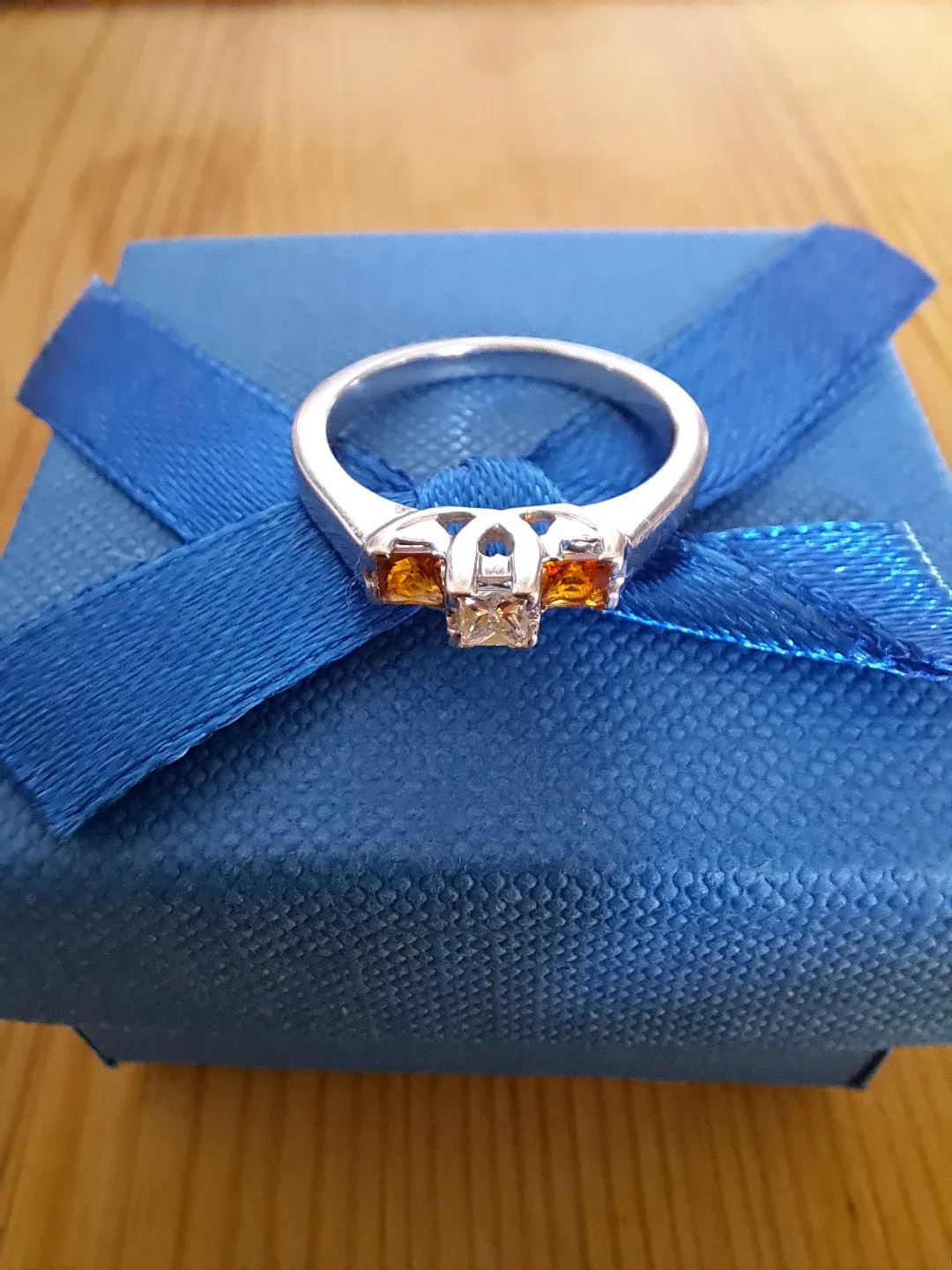 14k Gold Ring with Gemstones - 2.76g image indicator(8)