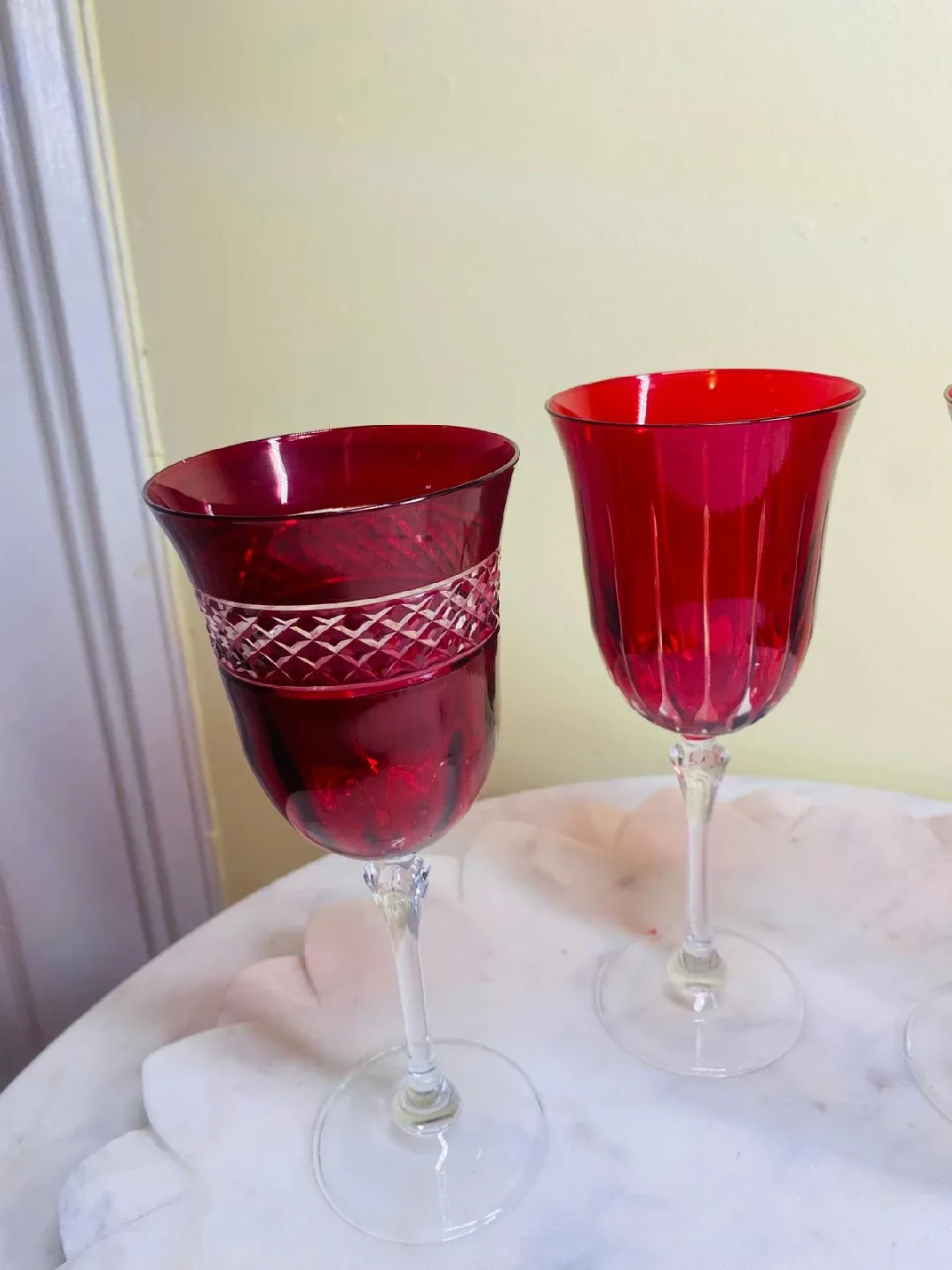 Set of 4 Red Wine Glasses image indicator(4)