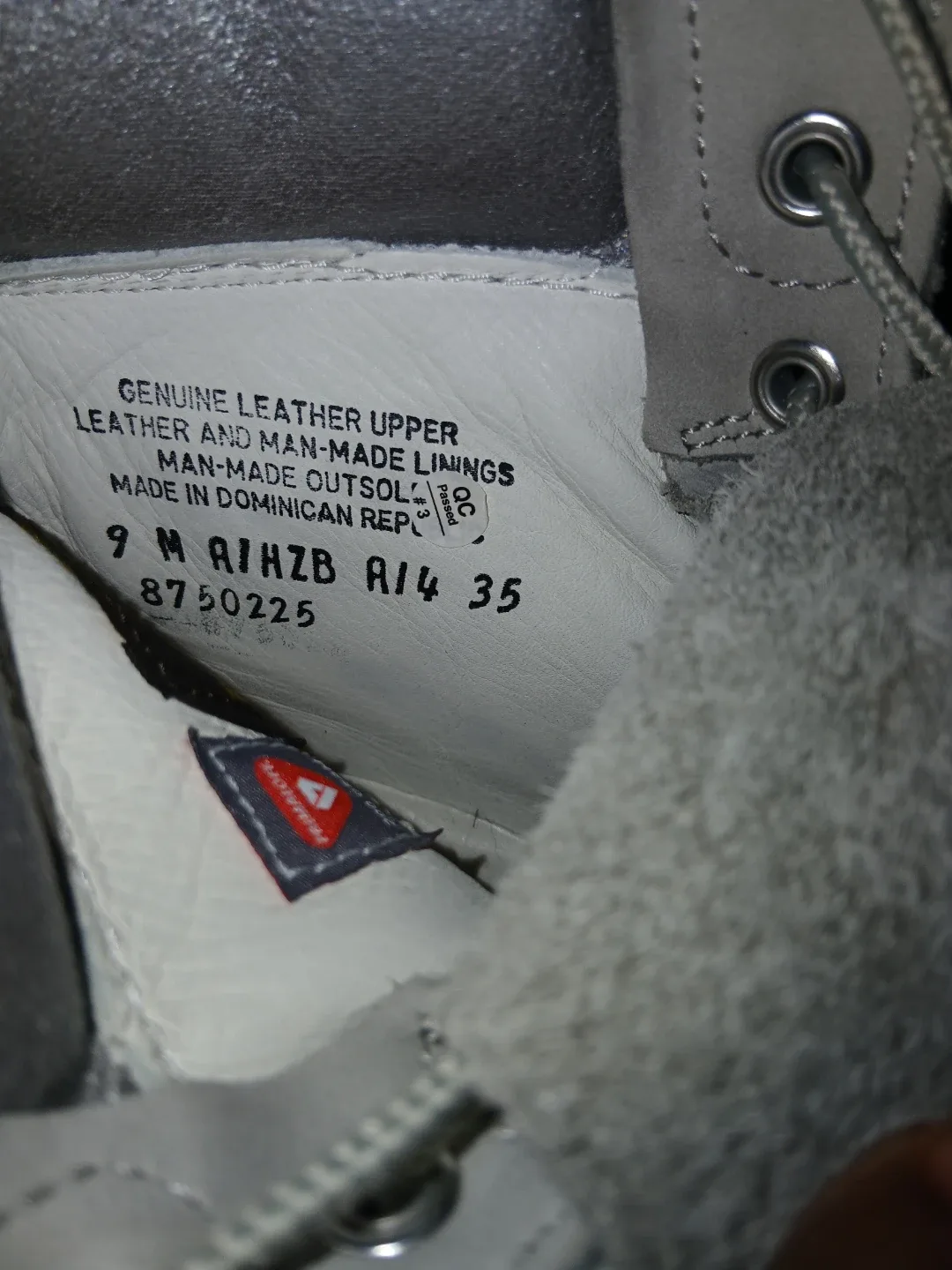 Timberland Boots - Size 9M image indicator(4)