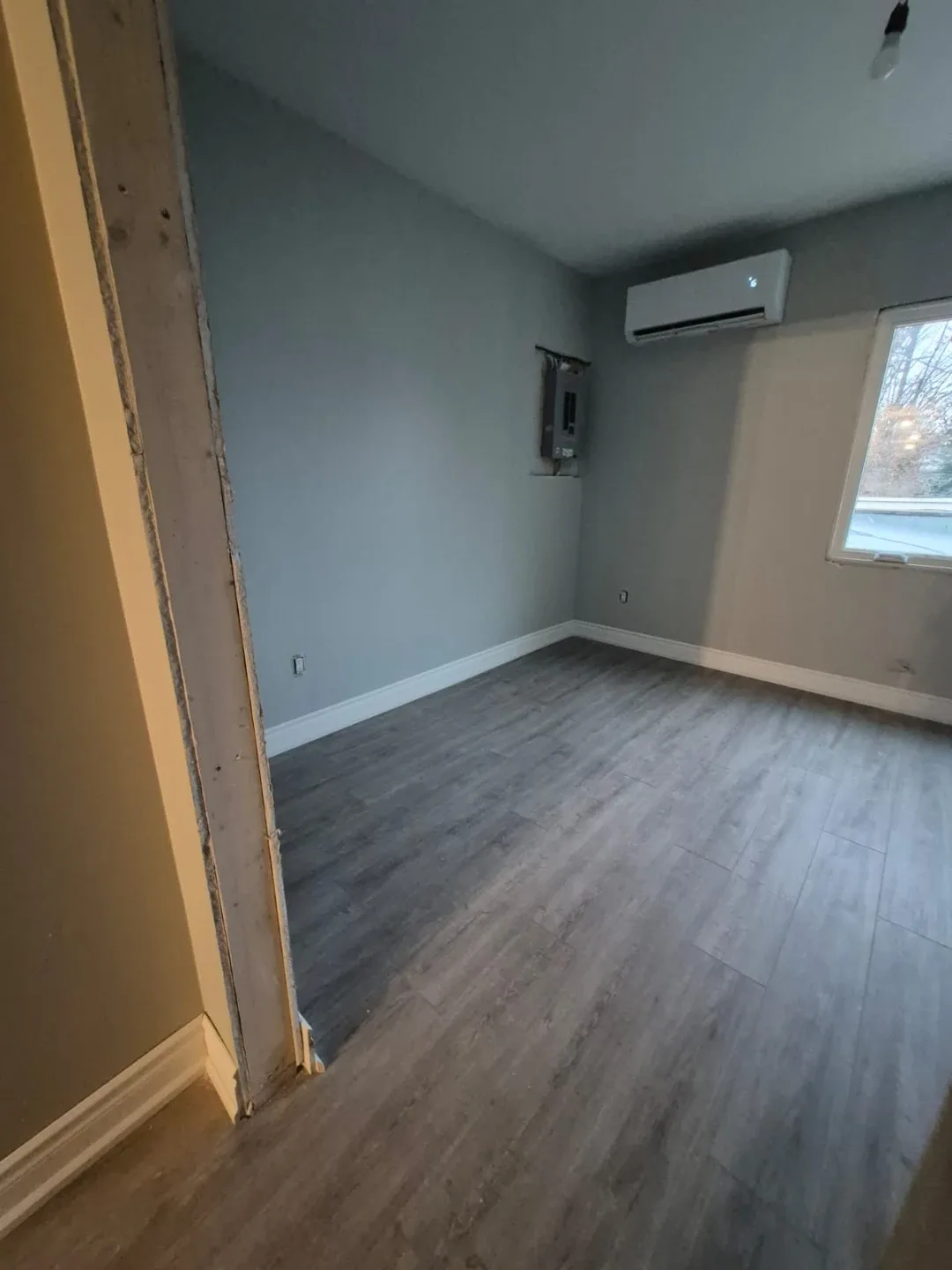 1 Bed 1 Bath Apartment image indicator(2)