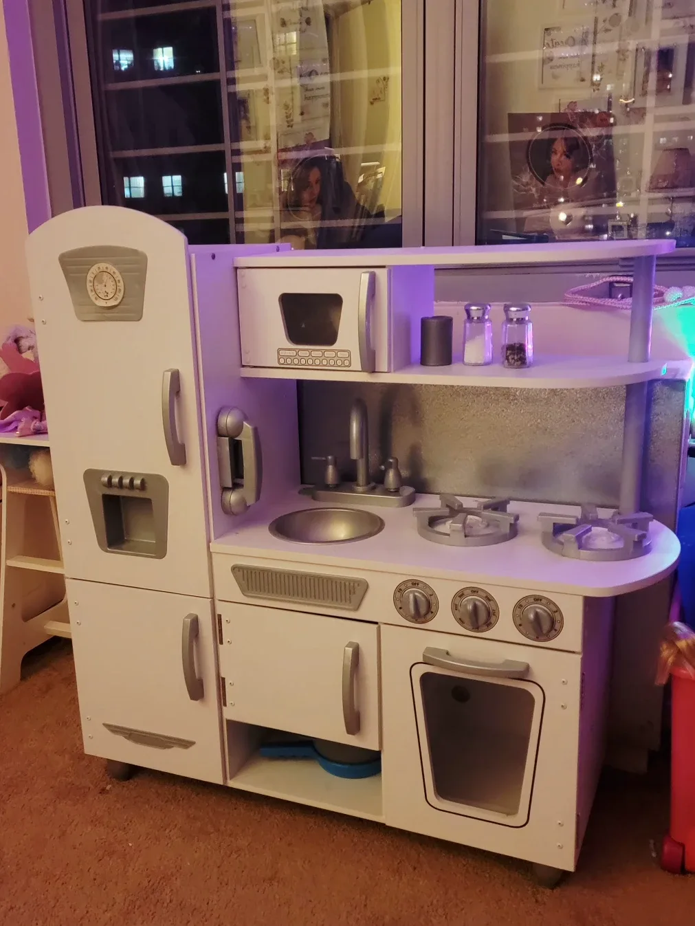 Kids White Wooden Play Kitchen