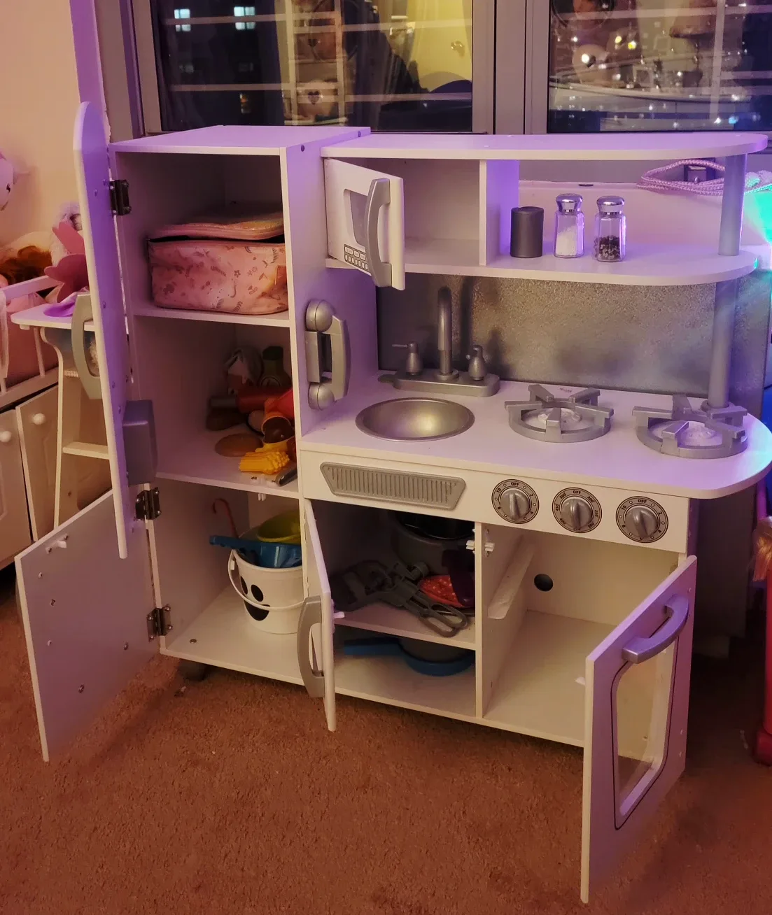 Kids White Wooden Play Kitchen image indicator(2)