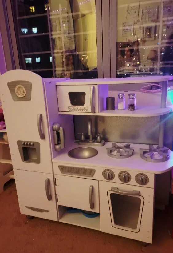 Kids White Wooden Play Kitchen image indicator(3)