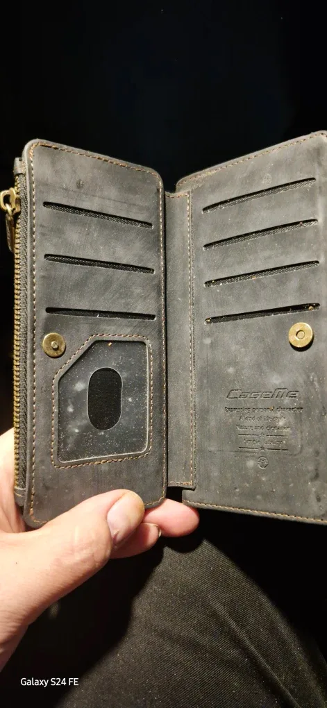 Samsung S23FE  Used Case .CaseMe Wallet Phone Case image indicator(2)
