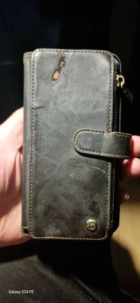 Samsung S23FE  Used Case .CaseMe Wallet Phone Case image indicator(3)