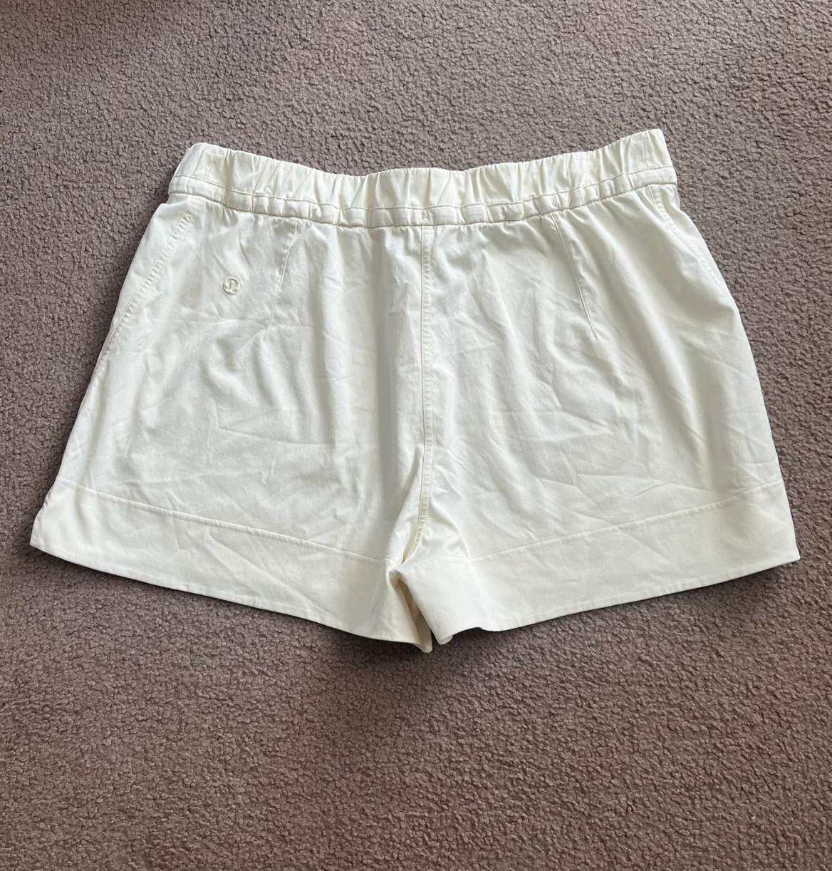 Lululemon Cinchable Waist High-Rise Woven Short image indicator(8)