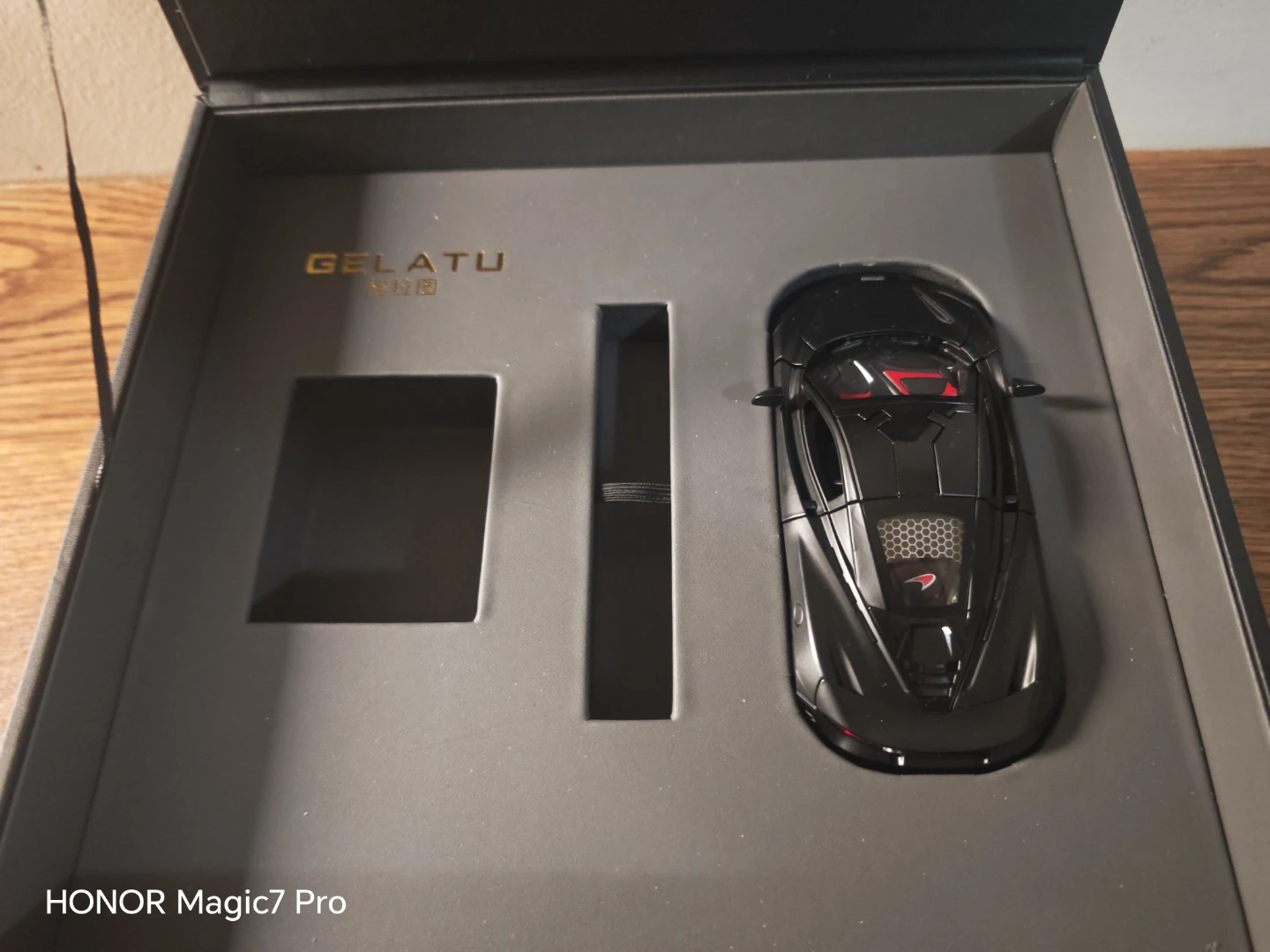 McLaren Gelatu Car Model - Black