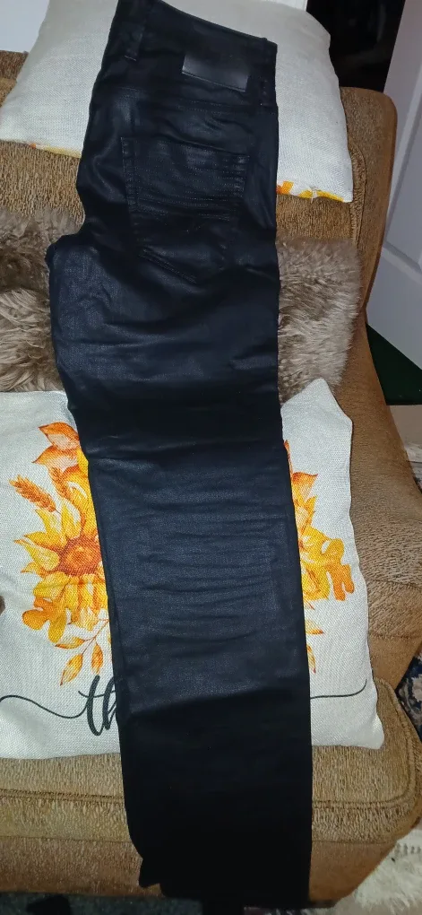 Guess Los Angeles Slim Tapered Jeans, Size 30 image indicator(6)