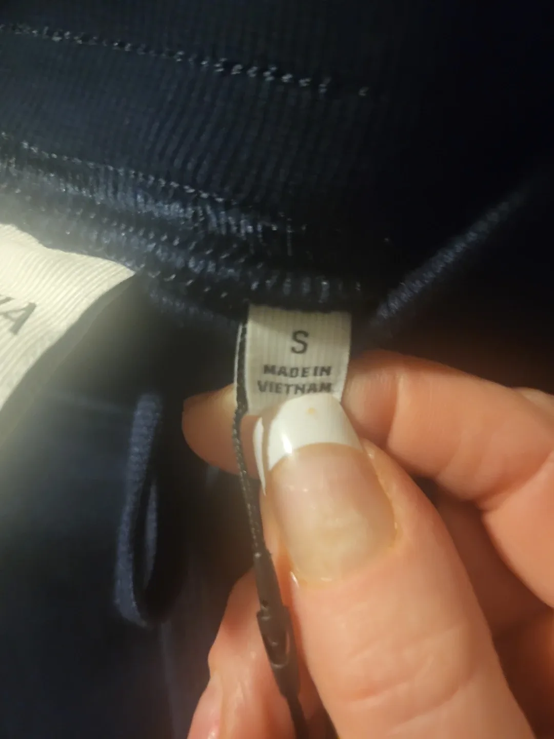 Aritzia Perfect Banded Admiral Pants - Size S image indicator(3)