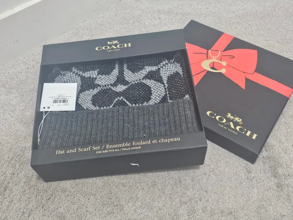 BNWT COACH Hat and Scarf Set