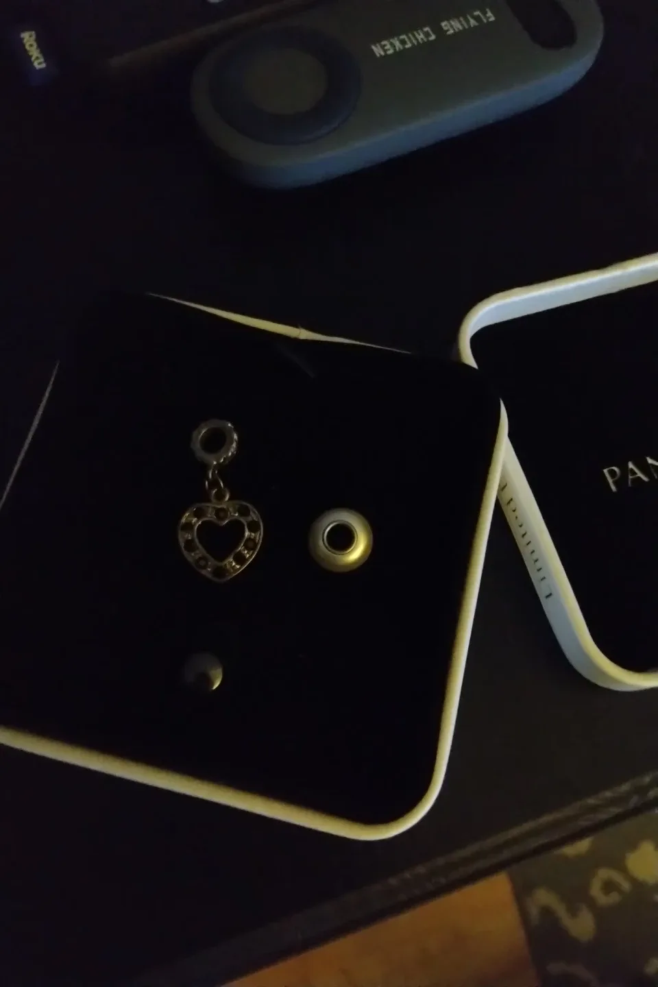 Charms -2 image indicator(2)