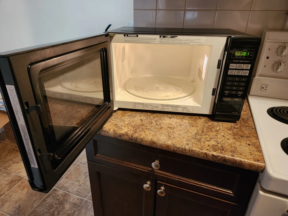 Panasonic Inverter Microwave NN-ST651B - Black - photo 3