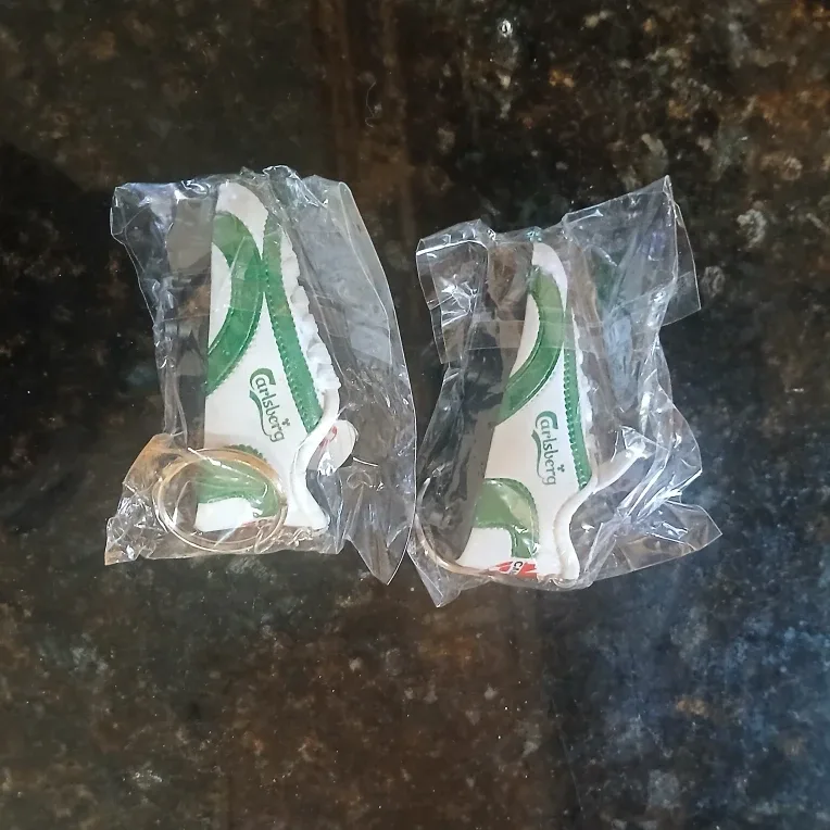 Various Items: Lululemon Top, WinFun Playset, Coleman Cooler image indicator(5)