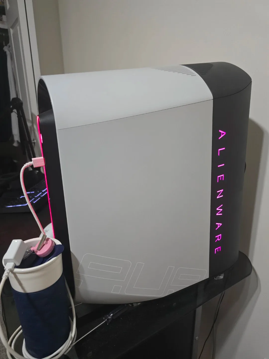 Alienware Aurora R12 Gaming PC image indicator(2)