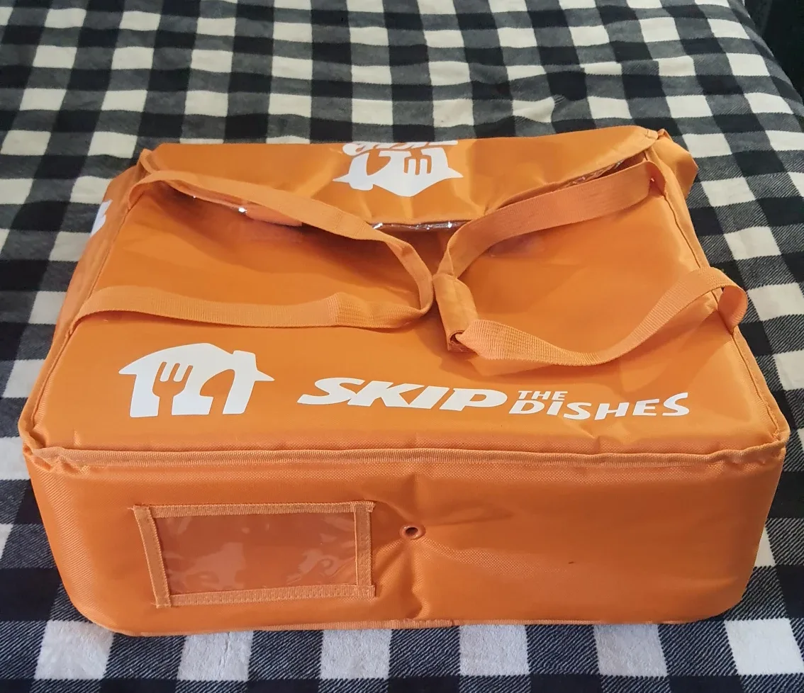 Skip The Dishes Insulated pizza Delivery Bag image indicator(4)