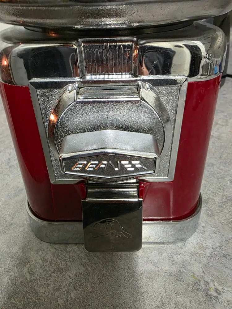 VTG. Beaver Gumball Machine image indicator(2)