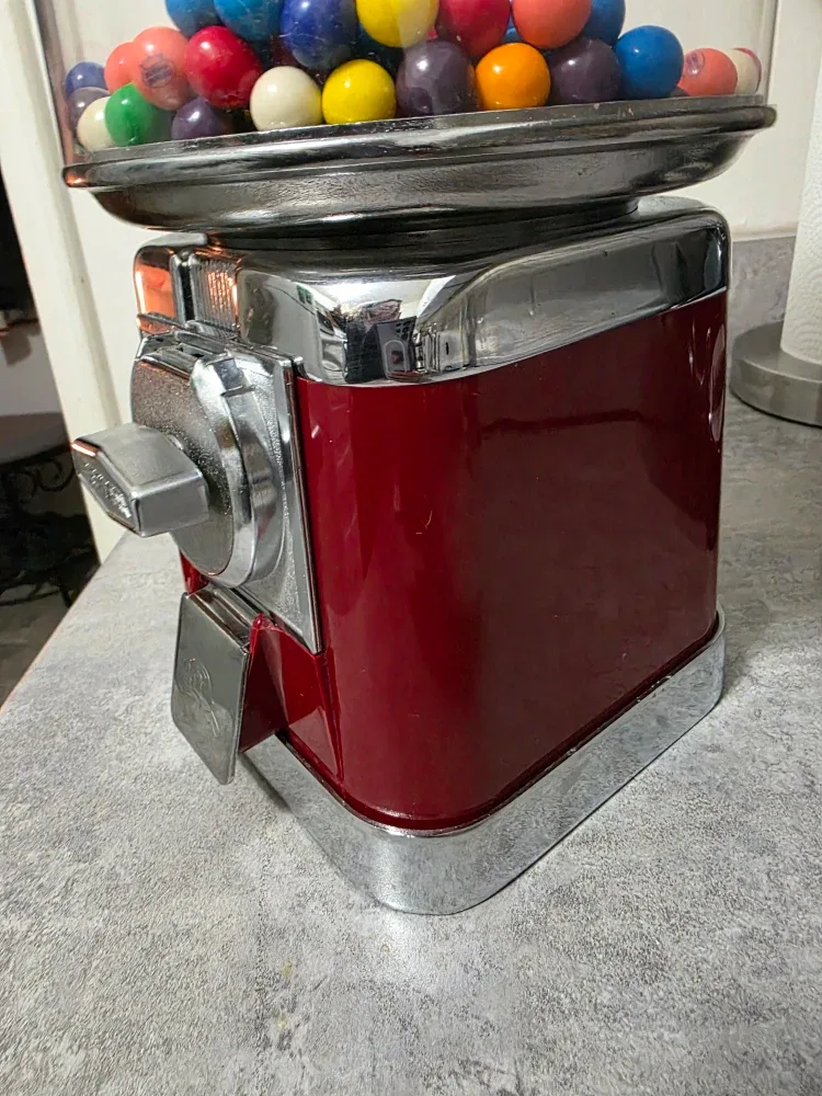 VTG. Beaver Gumball Machine image indicator(7)