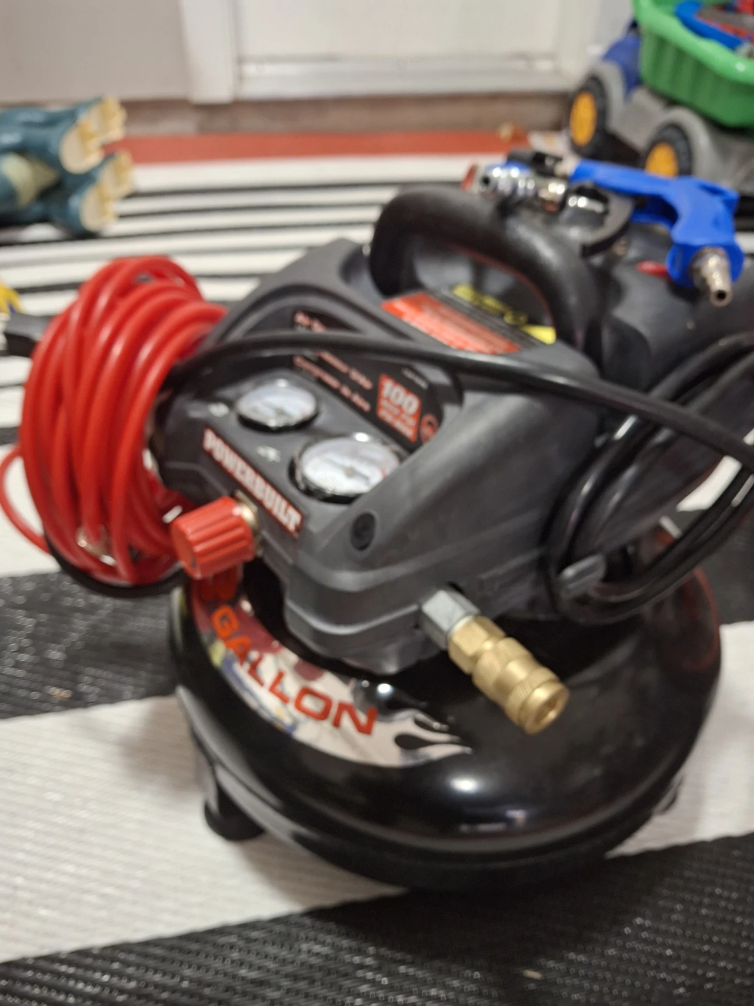 Powerbuilt 3 Gallon Air Compressor