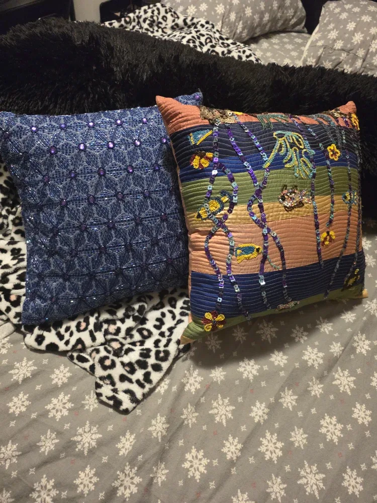 Decorative Throw Pillows - Set of 2..NEW GLITTER AND SEQUENCE image indicator(2)