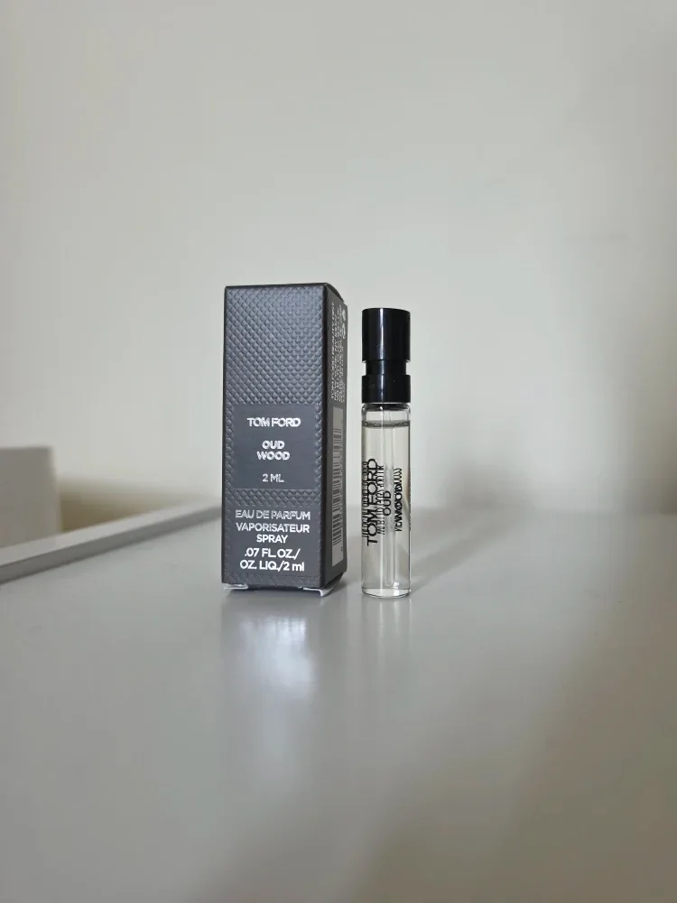Tom Ford Oud Wood Perfume image indicator(2)