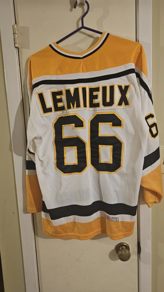 Pittsburgh Penguins Lemieux #66 CCM Hockey Jersey - photo 3