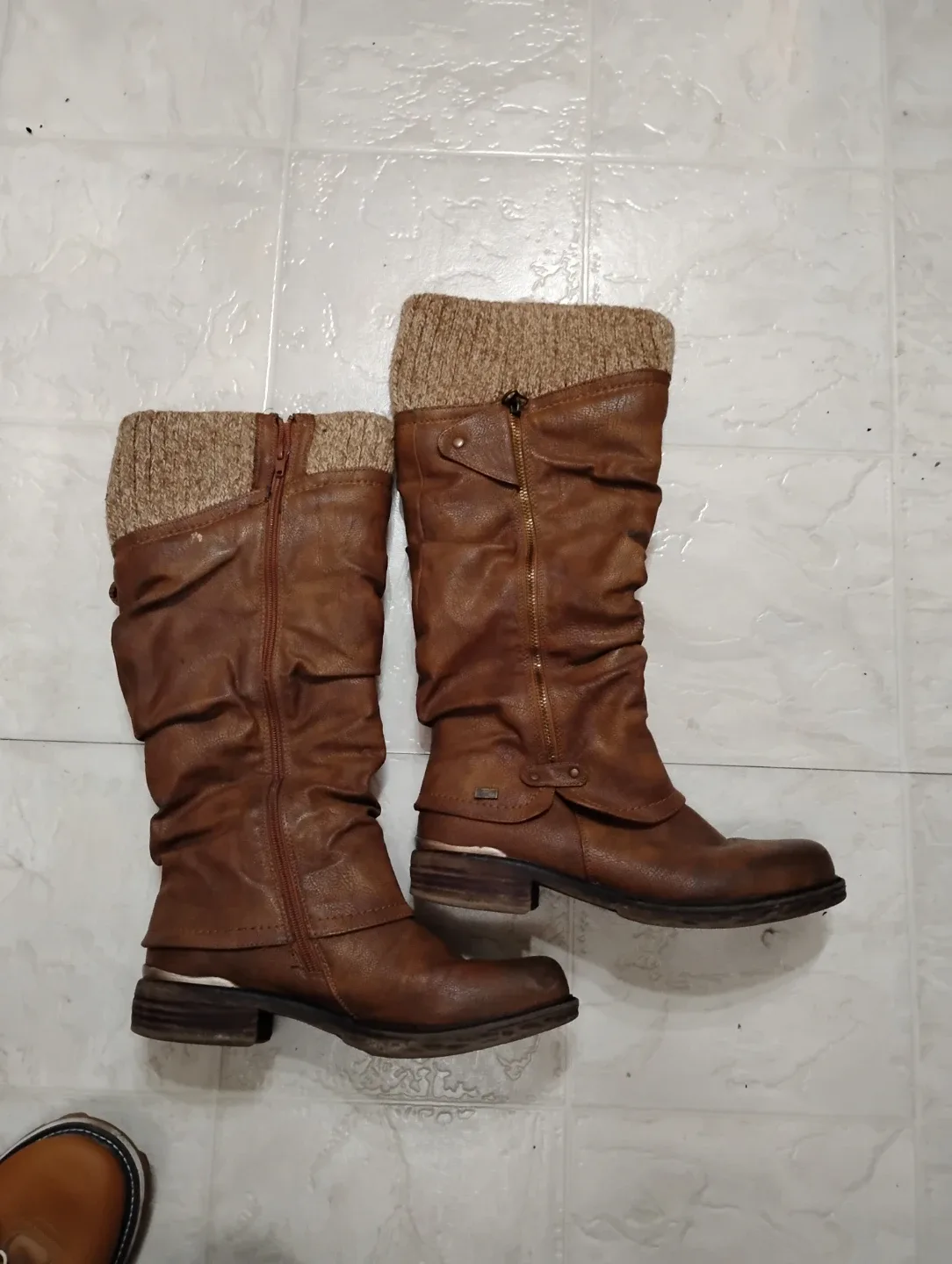Rieker Brown Boots - Size 40 image indicator(2)